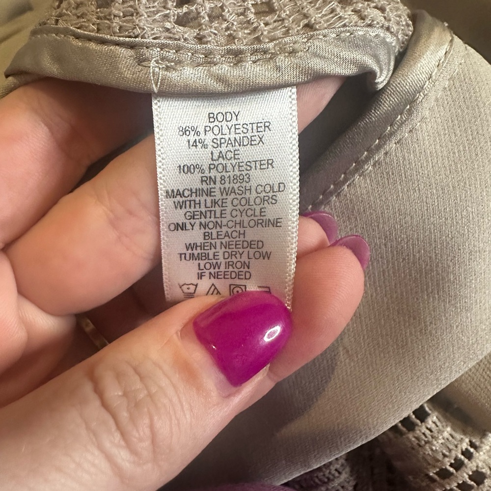 H By Halston Eyelit Lace Bomber Jacket Taupe Sz 16 - Picture 7 of 7